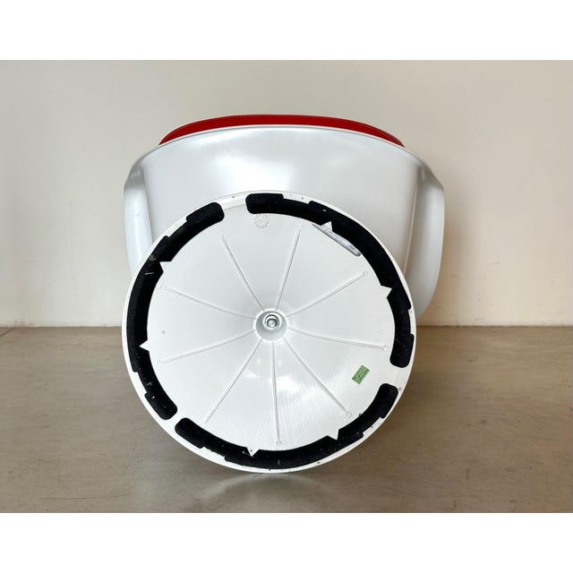 Tulip Swivel Chairs by Eero Saarinen for Knoll International, 2017, Set of 4 For Sale - Image 18 of 18