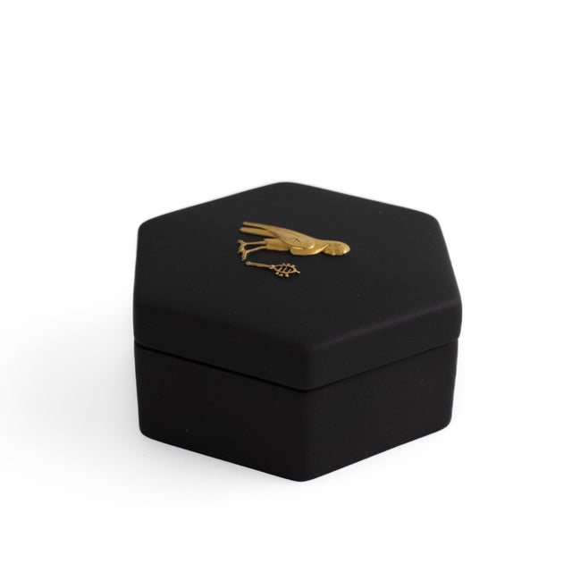 Vintage Wedgwood Black Jasperware Hexagonal Trinket Box With Egyptian Horus Relief For Sale - Image 9 of 12