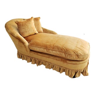 Vintage Mid 20th Century Hollywood Regency Velvet Tufted Chaise Lounge For Sale