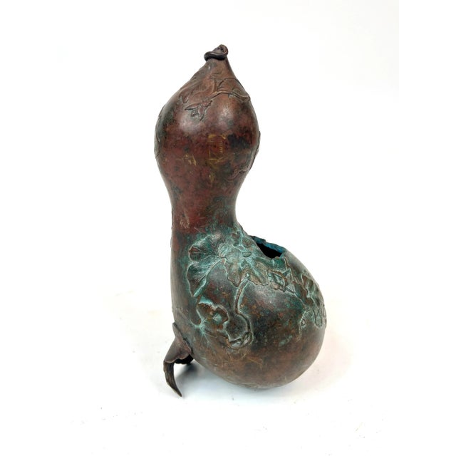 Japanese 19th Century Japanese Bronze Vase in the Shape of a Gourd For Sale - Image 3 of 7