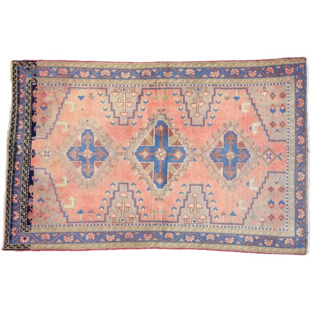 1970s Vintage Persian Viss Accent Rug- 3′2″ × 5′1″ For Sale - Image 9 of 9