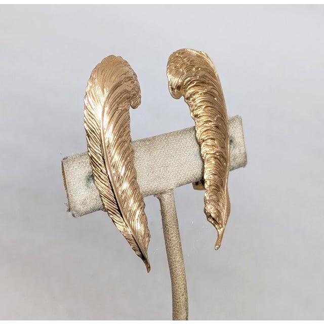 Mid-Century Modern Vintage Signed Napier Goldtone Feather Clip Earrings-2 Pieces For Sale - Image 3 of 8