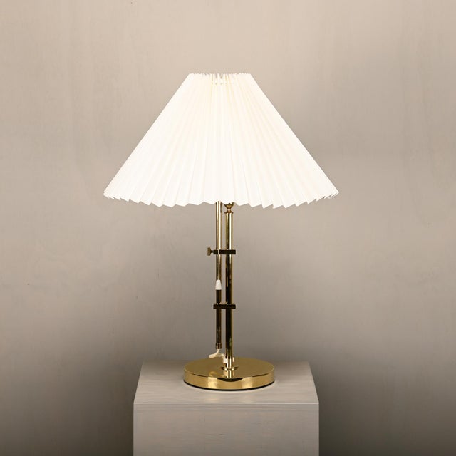 Mid-Century Modern Vintage Brass B-131 Adjustable Table Lamp by Bergboms, Sweden, 1960s For Sale - Image 3 of 16