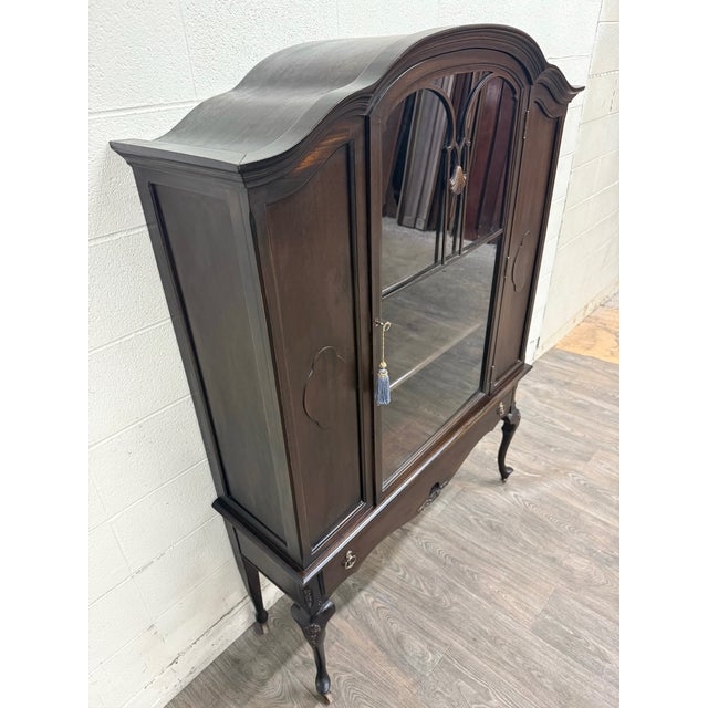 Queen Anne Vintage Queen Anne Style Mahogany China Cabinet Display Cabinet Curio Bookshelf For Sale - Image 3 of 14