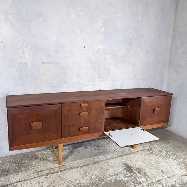 Mid-Century Modern Teak Sideboard from Stonehill, 1960s For Sale - Image 9 of 10