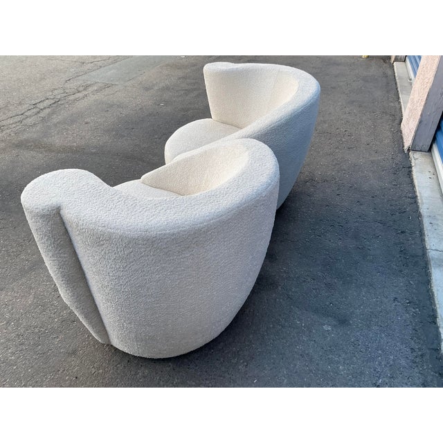 1980s Vintage Vladimir Kagan Nautilus Swivel Lounge Chairs Boucle Fabric - Pair For Sale - Image 5 of 16