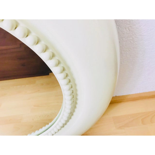 Large American Round Beige Wall Mirror, 1970s For Sale - Image 4 of 10