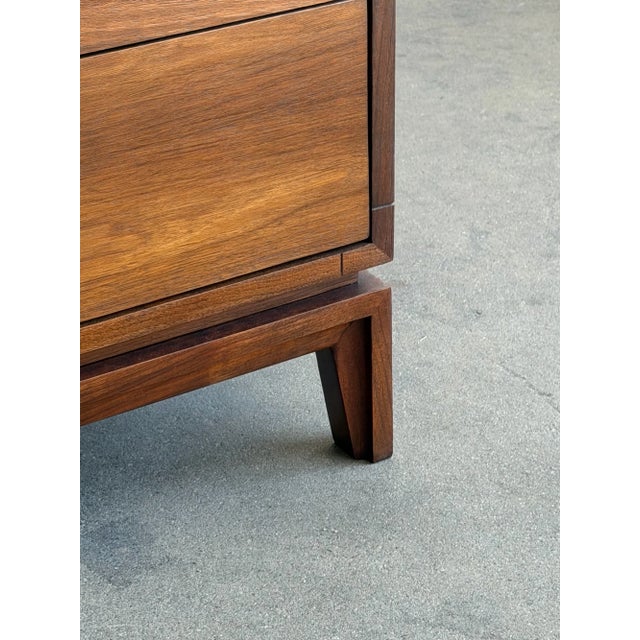 Wood 1960s John Keal for Brown Saltman Six Drawer Dresser, Attributed For Sale - Image 7 of 11
