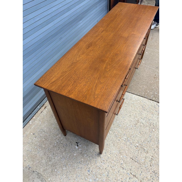 1950s Hendredon 6 Drawer Walnut Low Dresser For Sale - Image 10 of 10