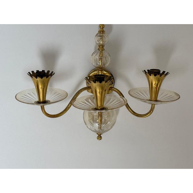 Crystal and Brass Wall Sconce with Glass by Lightolier, 1950s For Sale - Image 11 of 18