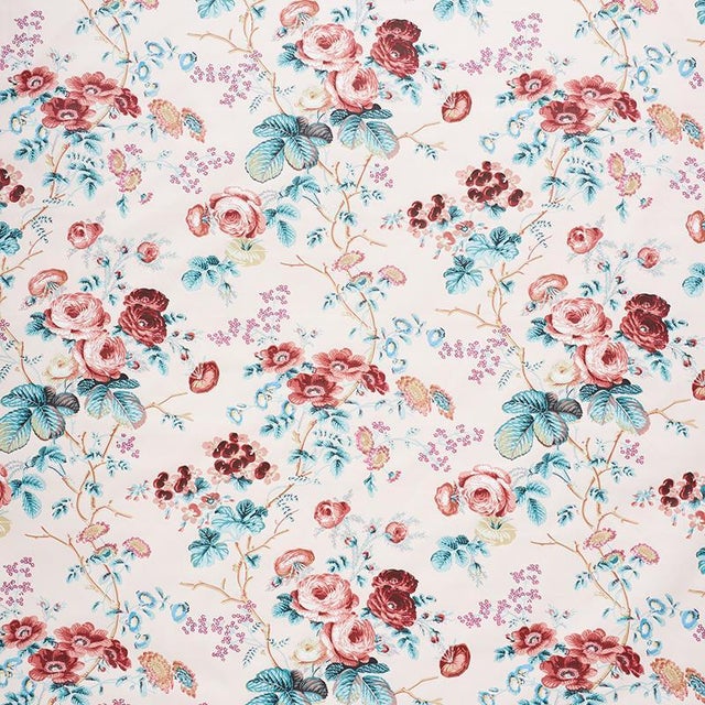 Sample - Schumacher Salisbury Chintz Fabric in Rose For Sale