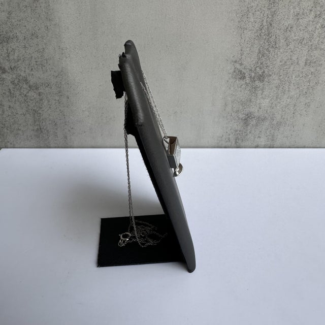 Contemporary 14kt White Gold Diamonds in a Glass Necklace - 0.50ctw Gh vs-Si Diamonds, 18" For Sale - Image 3 of 5