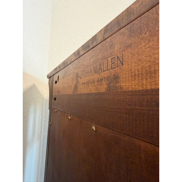 1990s Ethan Allen American Impressions Display Cabinet For Sale - Image 12 of 15