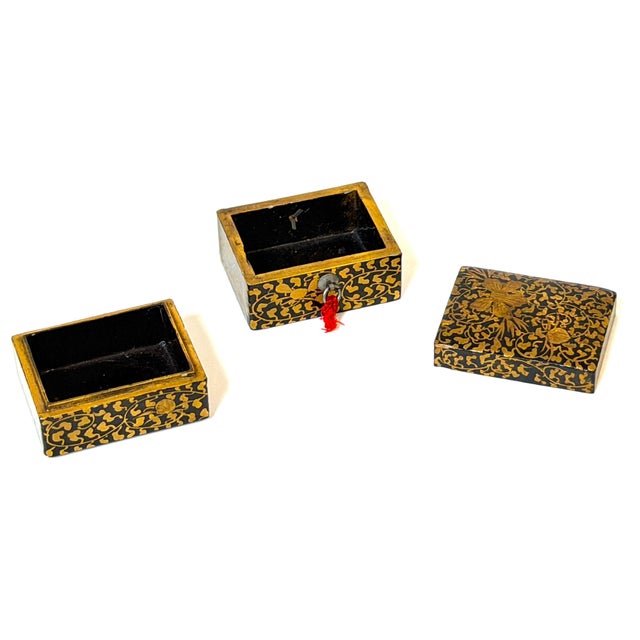 Art Deco Japanese Meiji Miniature Gold Maki-e Two-Tier Jūbako, circa 1890 For Sale - Image 3 of 12