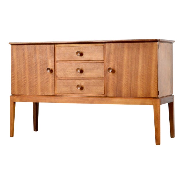 Walnut Sideboard from Gordon Russell, 1960s For Sale
