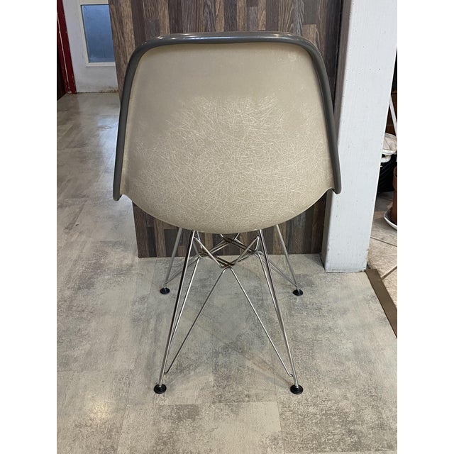 Fiberglass Chair by Charles and Ray Eames for Herman Miller, 1950s For Sale - Image 10 of 18
