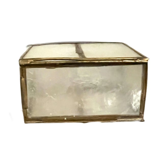 Palm Beach Regency Vintage Capiz Shell Keepsake Box For Sale - Image 4 of 7