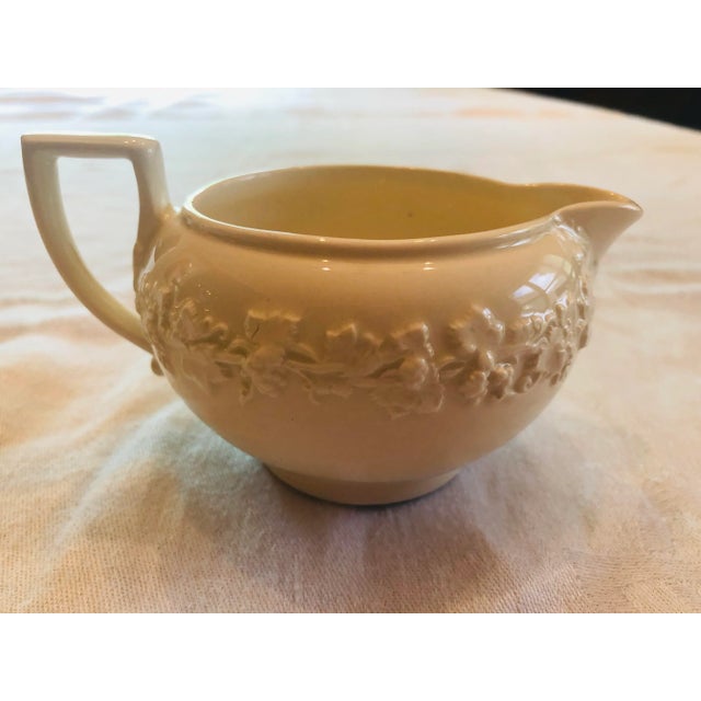 Wedgewood Queensware creamer. Hard to find cream on cream color.Very good vintage condition. No chips or crazing. Very...