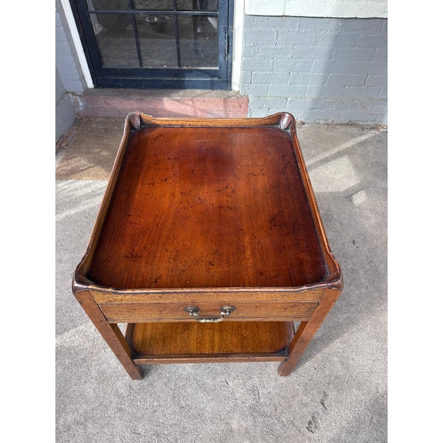 1970s Vintage English Mahogany End Table by Caledonian Inc For Sale - Image 10 of 18