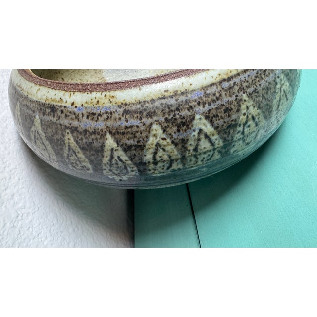 Arts & Crafts Arts and Crafts Vintage Signed O Bucher Pottery Art Bowl Pristine C1960 For Sale - Image 3 of 17