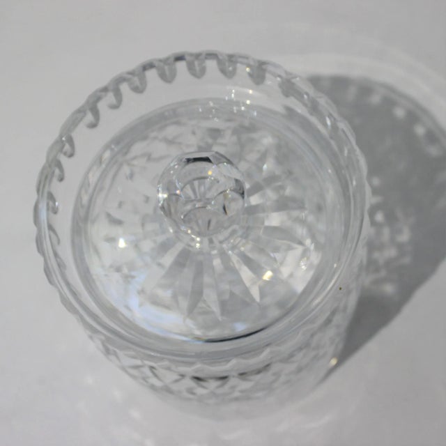 Transparent 1940s American Cut Glass Biscuit Jar With Cover For Sale - Image 8 of 10