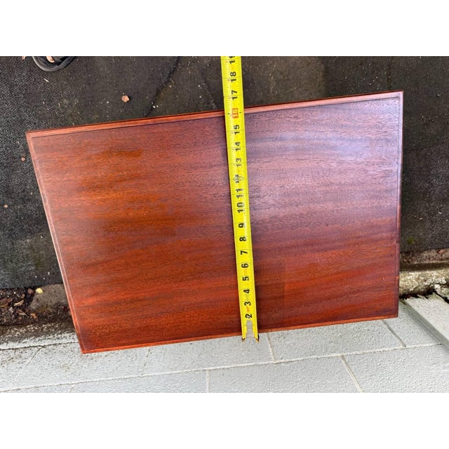 Vintage Georgian Style Chippendale Style Mahogany Tray Top Side Table. For Sale - Image 4 of 8