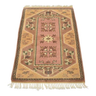 Milas Rug 3’2” X 4’4” Pink Wool Vintage Tribal Hand-Knotted Oriental Carpet For Sale
