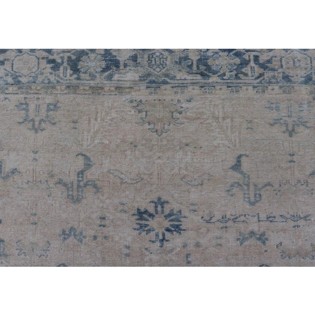 Early 20th Century Antique Persian Heriz Rug With Sub-Geometric Design in Cream and Blue For Sale In Atlanta - Image 6 of 13