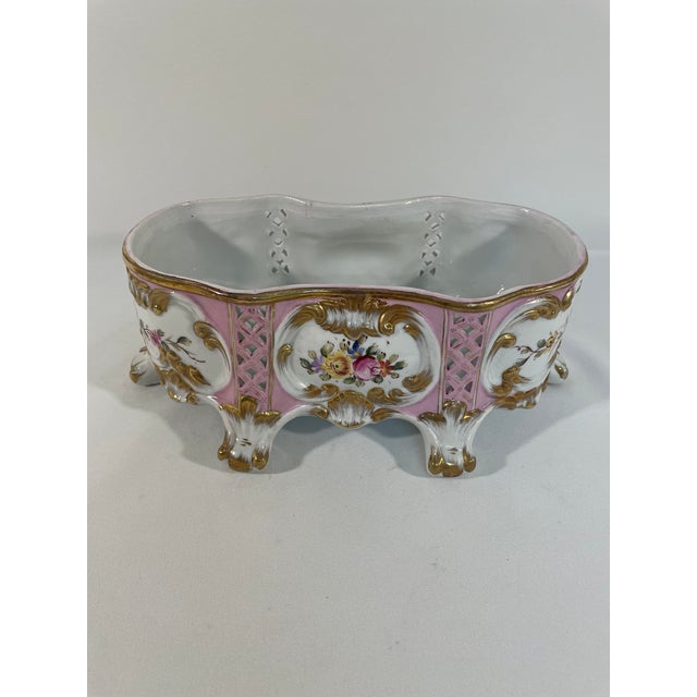 Mid 20th Century French Sorelle Gilded Porcelain Footed Jardiniere Cachepot For Sale - Image 10 of 16