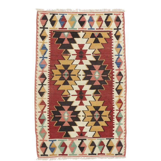 Vintage Persian Shiraz Kilim Rug - 03'00 X 04'07 For Sale