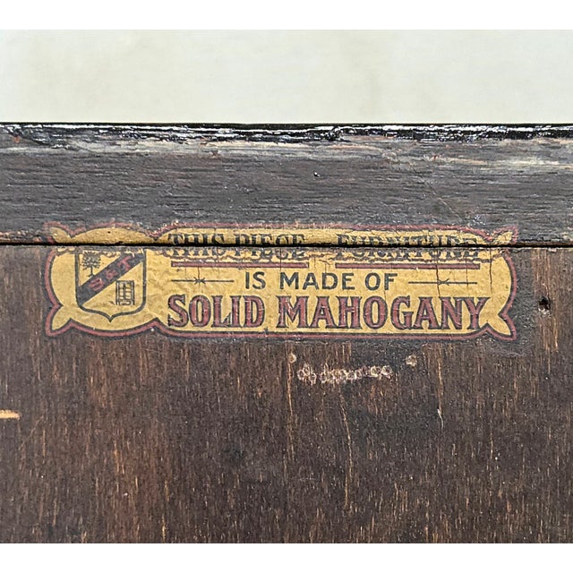 Vintage English Mahogany Bookcase With Lattice Mullions and Adjustable Shelves For Sale - Image 11 of 12
