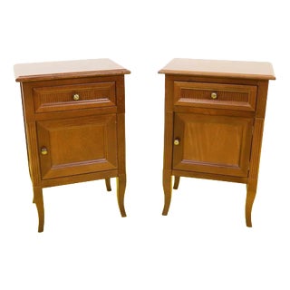 Wooden Nightstands with Curved Legs, Set of 2 For Sale