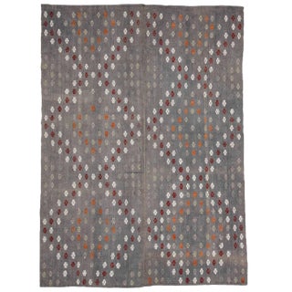 Vintage Kilim Rug-6′2″ × 8′6″ For Sale