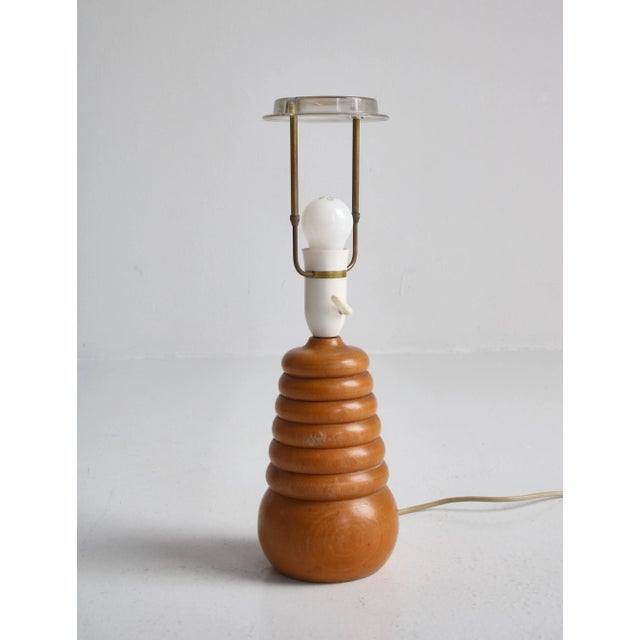 1950s Table Lamp in Turned Beechwood Scandinavian Modern, Denmark, 1950s For Sale - Image 5 of 9