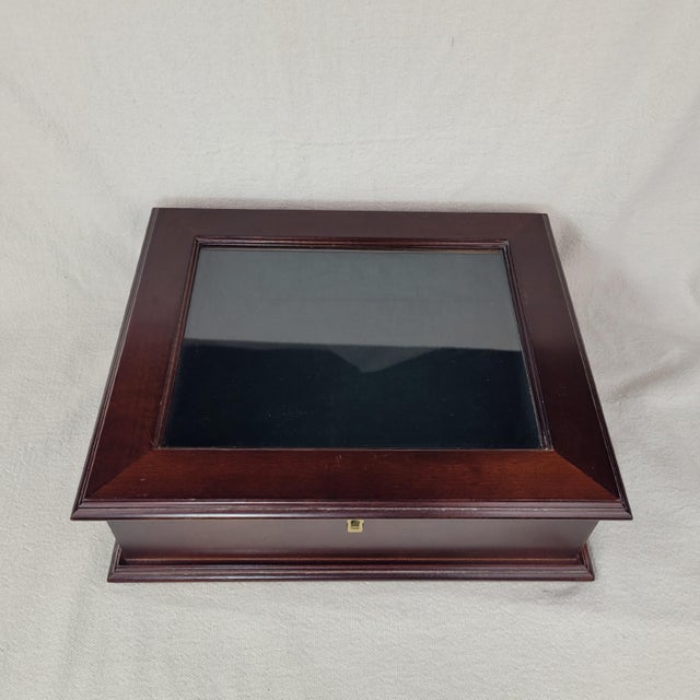 Vintage 1994 Bombay Company Mahogony Wood Glass Top Display Shadow Box Green Velvet Interior For Sale - Image 4 of 14
