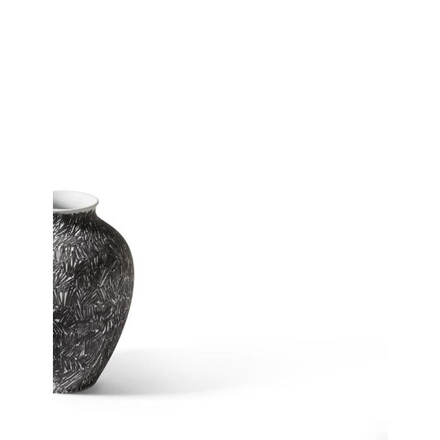 Post Scriptum Ad Orcino Tratto Misto Nero Vase by Formafantasma for Cassina For Sale - Image 3 of 18