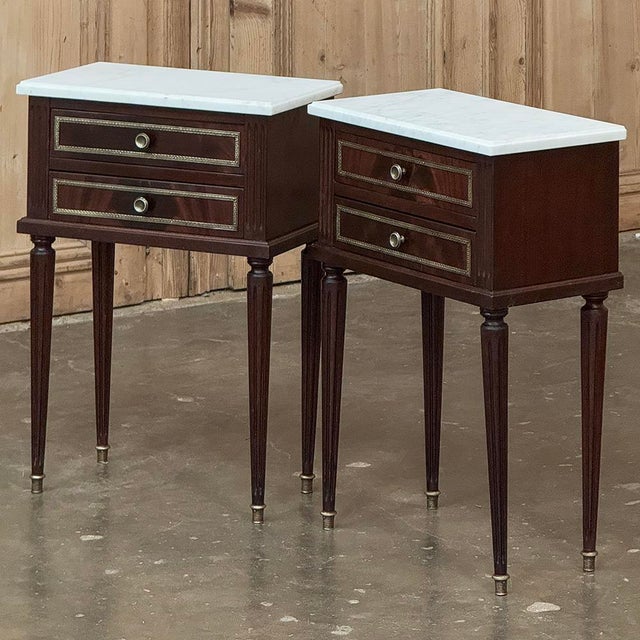 French Pair Louis XVI Style Mahogany End Tables ~ Nightstands With Carrara Marble For Sale - Image 3 of 12