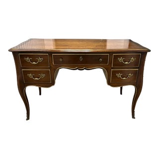 Vintage Kindel French Provincial 5 Drawer Louis XV Style Bureau Plat Writing Desk Ormolu Detailing 1960s For Sale