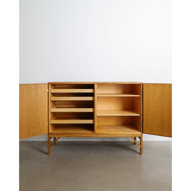 1960s 232 Sideboard in Oak by Børge Mogensen for FBD Møbler, Denmark, 1960s For Sale - Image 5 of 8