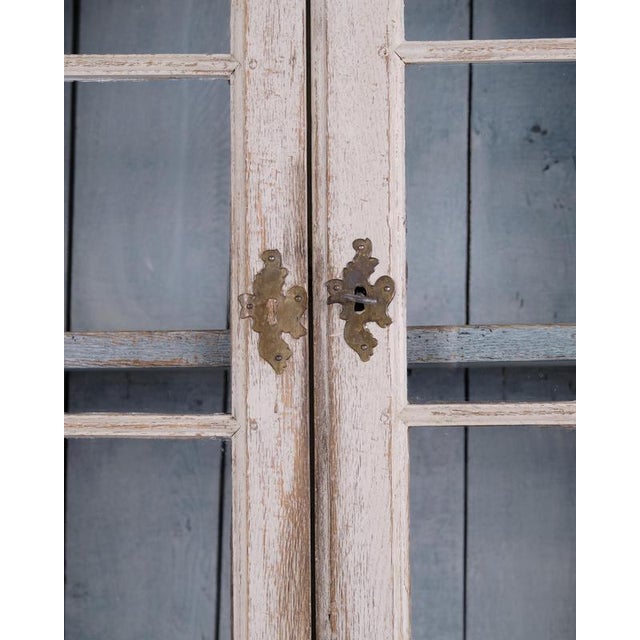 Antique German Painted Oak Display Cabinet with Glass Doors, 1790s For Sale - Image 4 of 17