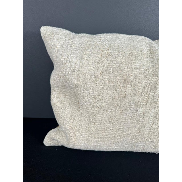 Contemporary Turkish Hemp Pillow Cushion Natural Beige Pillow Cushion Cover 16" x 24" For Sale - Image 3 of 4