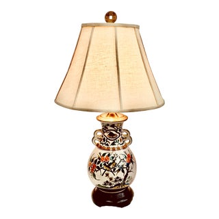 Chinese Crackled Porcelain Table Lamp With Wooden Base For Sale
