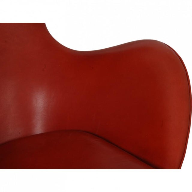 Set of Vintage Egg Chair and Ottoman in Indian Red Anilin Leather by Arne Jacobsen, 1960s For Sale - Image 12 of 18