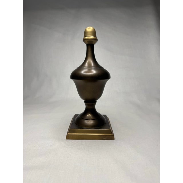 Mid 20th Century Neoclassical Mixed Metal Bronze Finish & Brass Finial For Sale - Image 5 of 11