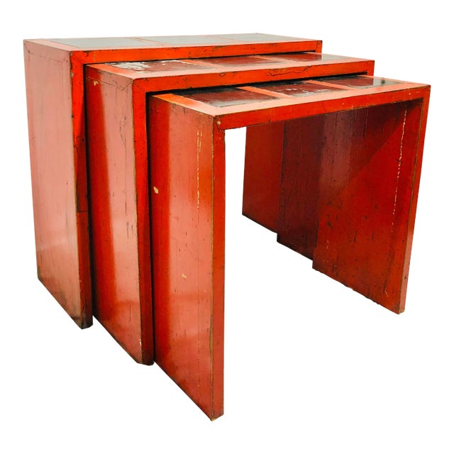 Mid 20th Century Vintage Asian Red & Black Lacquered Nesting Console Table - Set of 3 For Sale