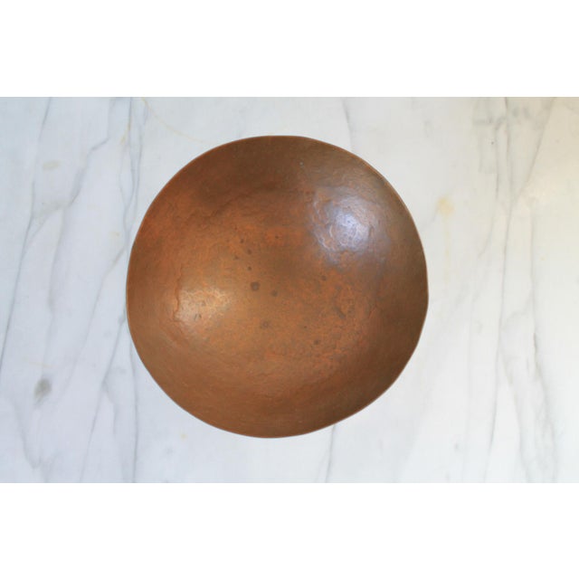 Vintage Hand Forged Copper Brutalist Bowl on Stand For Sale In Milwaukee - Image 6 of 10