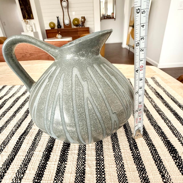 1960s Vintage Mid-Century Modern Dümler & Breiden German Pottery Squat Ceramic Pitcher Vase For Sale - Image 5 of 8