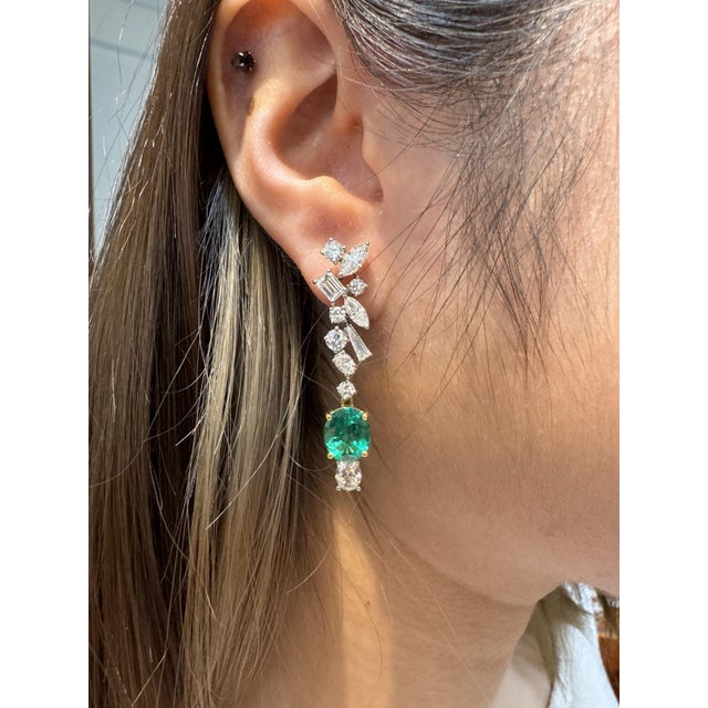8.36 Carat Colombian Emerald and Diamond Floral Detachable Drop Earrings, A Pair For Sale - Image 9 of 9