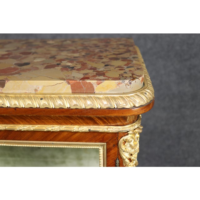 Fine Bronze Mounted Vernis Martin Painted French Louis XV Vitrine For Sale - Image 10 of 15