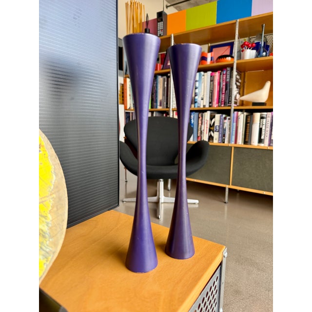 1960s Rare 1960 Verner Panton Vip-302-1 Candlesticks Svend Andersen Denmark Purple Reversible Wood Pair For Sale - Image 5 of 15